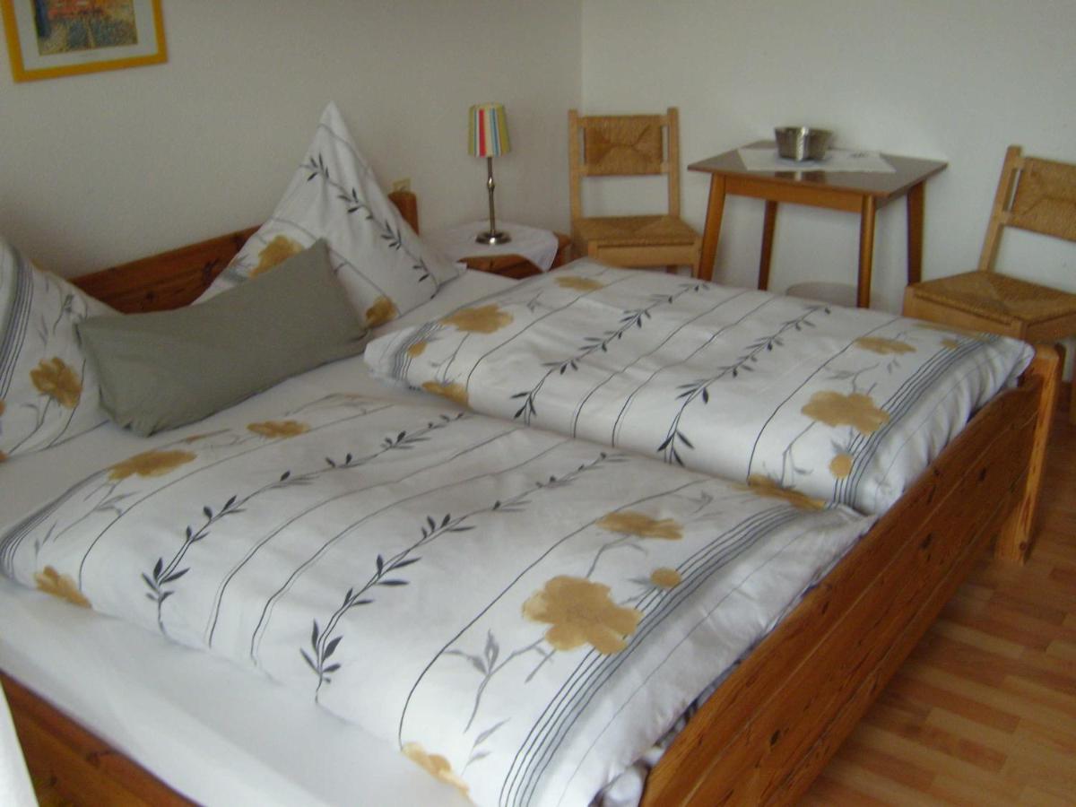 Pension Am Limespfad Hesselbach Buitenkant foto